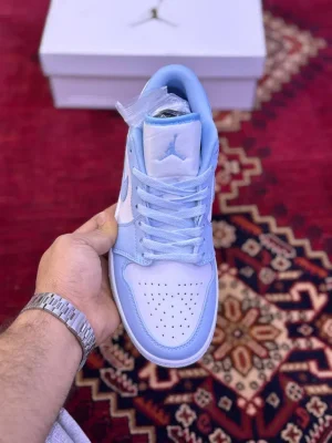 کتونی دخترانه و پسرانه جردن وان آیس بلو nike Jordan 1 ice blue