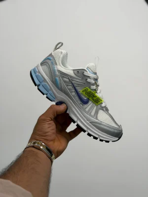 کتونی دخترانه نایکی وومرو 6 nike zoom vomero 6
