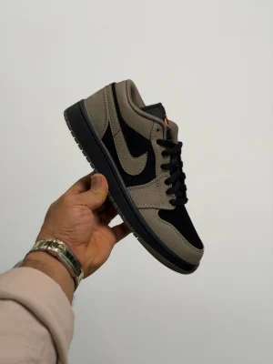 کتونی دخترانه نایکی جردن وان nike Jordan 1
