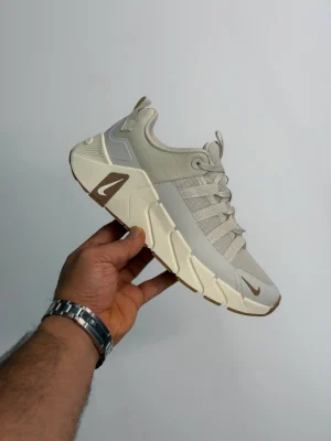 کتونی دخترانه نایکی متکان 7 nike metcon 7